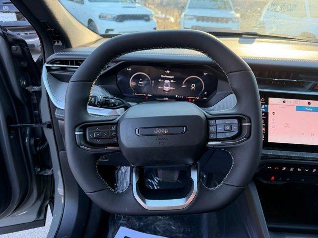 new 2026 Jeep Cherokee car, priced at $37,815