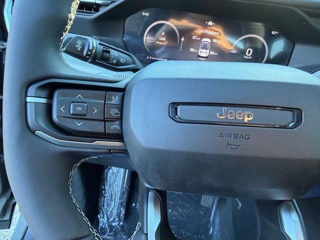 new 2026 Jeep Cherokee car, priced at $37,815