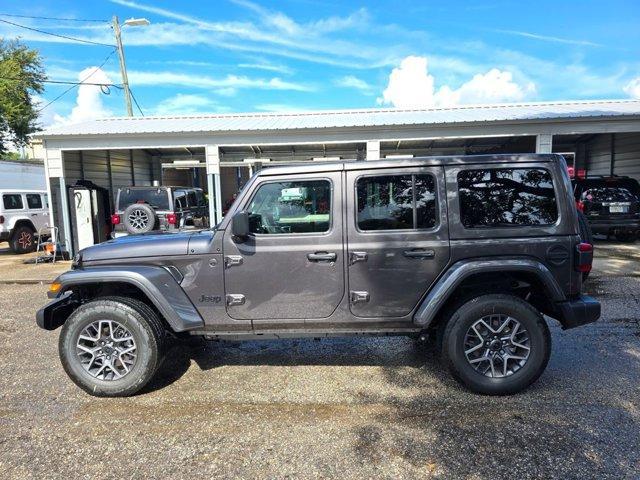 new 2025 Jeep Wrangler car, priced at $43,125