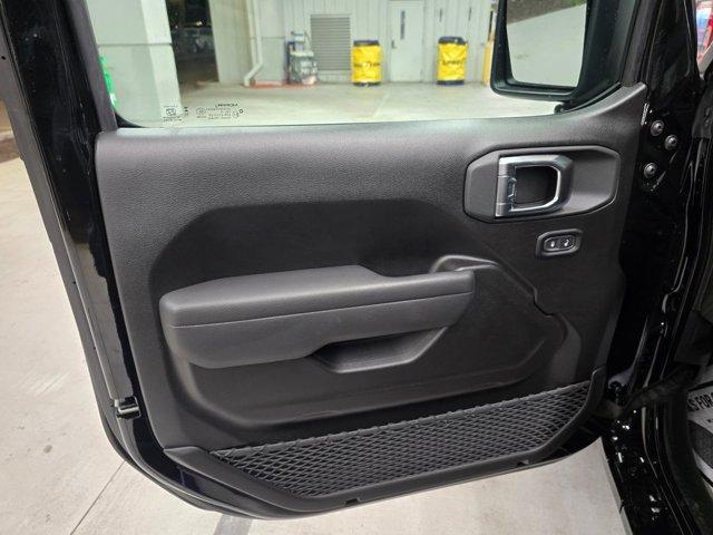 new 2026 Jeep Wrangler car, priced at $37,585