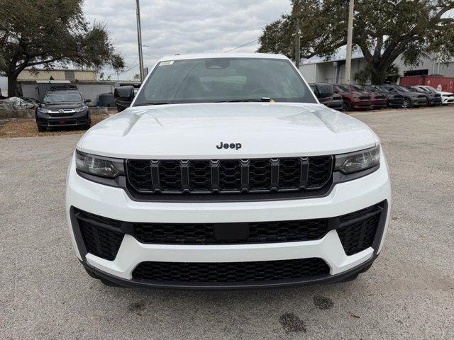 new 2026 Jeep Grand Cherokee car, priced at $40,575