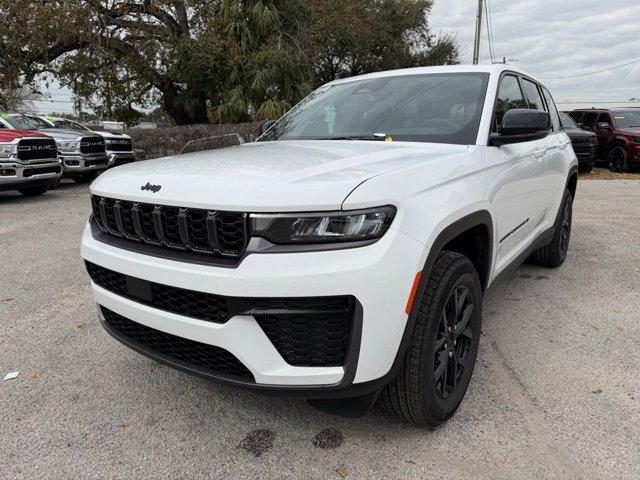 new 2026 Jeep Grand Cherokee car, priced at $40,575