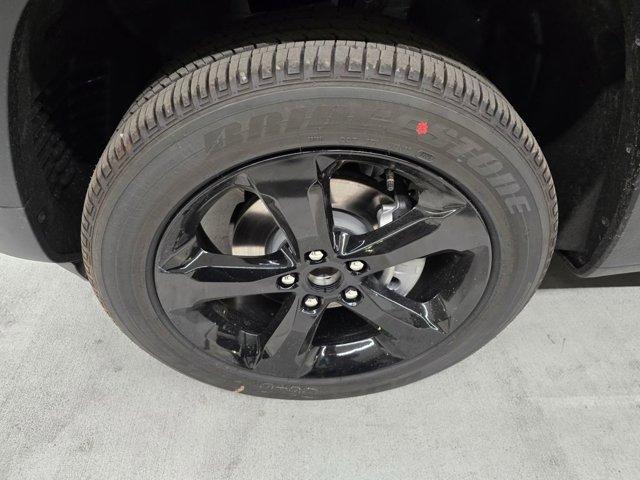 new 2025 Jeep Grand Cherokee car, priced at $36,875