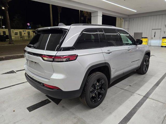 new 2025 Jeep Grand Cherokee car, priced at $36,875