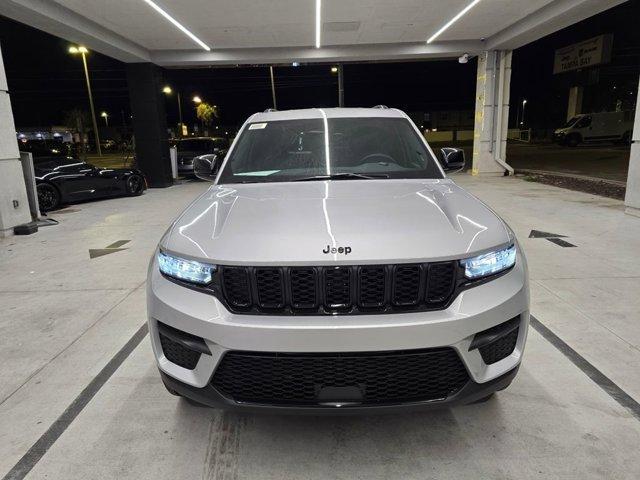 new 2025 Jeep Grand Cherokee car, priced at $36,875