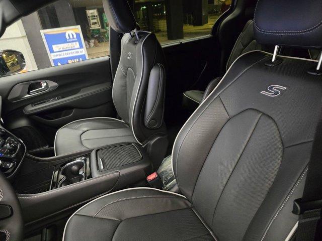 new 2026 Chrysler Pacifica car, priced at $49,035
