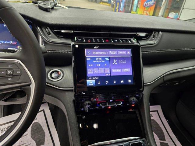 new 2025 Jeep Grand Cherokee L car, priced at $37,420