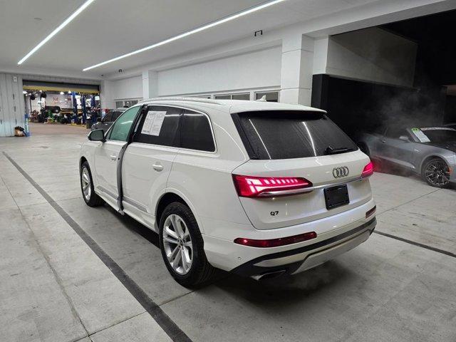 used 2025 Audi Q7 car, priced at $46,295
