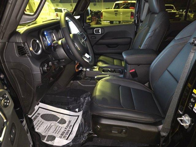 new 2025 Jeep Wrangler car, priced at $46,120