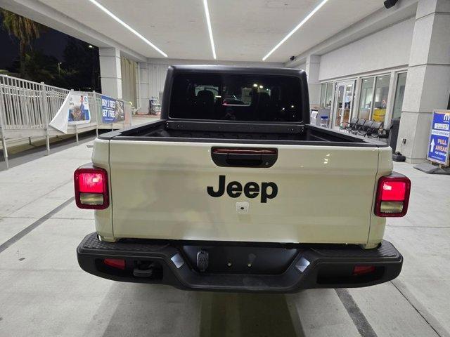 new 2026 Jeep Gladiator car, priced at $49,660