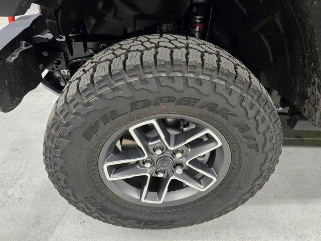 new 2025 Jeep Gladiator car, priced at $48,870