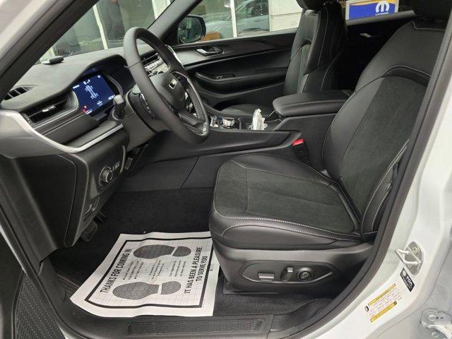 new 2025 Jeep Grand Cherokee car, priced at $34,635