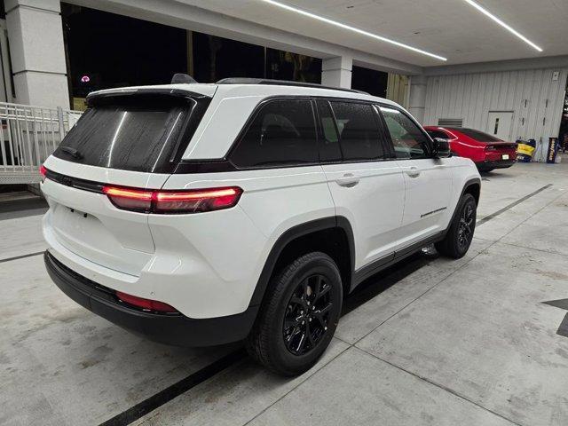 new 2025 Jeep Grand Cherokee car, priced at $34,635