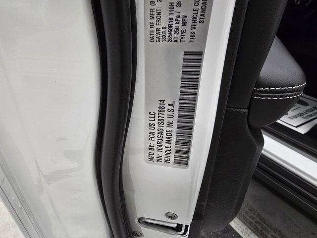 new 2025 Jeep Grand Cherokee car, priced at $34,635