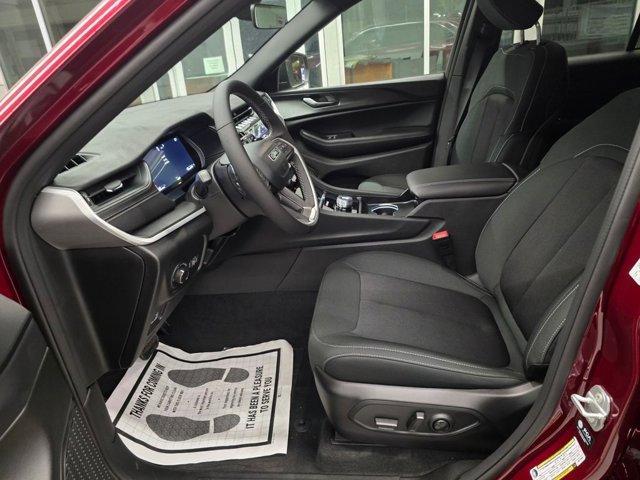 new 2025 Jeep Grand Cherokee car, priced at $33,420