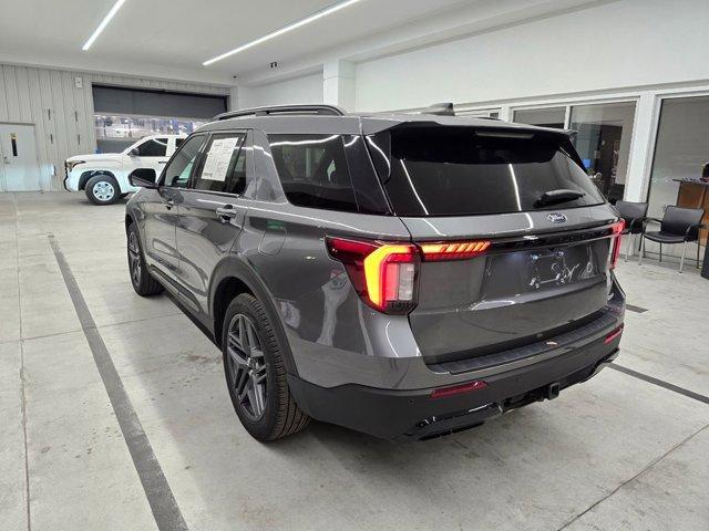 used 2025 Ford Explorer car, priced at $35,692