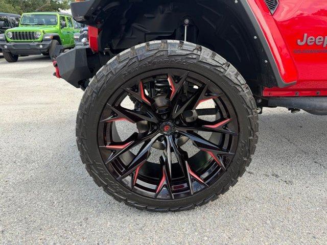 used 2021 Jeep Gladiator car, priced at $34,476