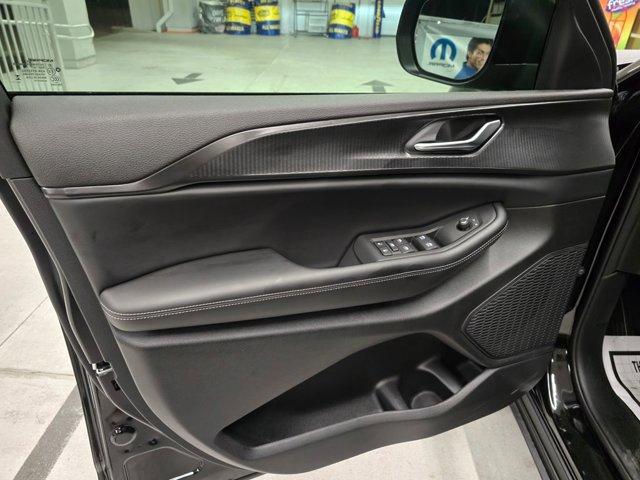 new 2025 Jeep Grand Cherokee L car, priced at $35,625