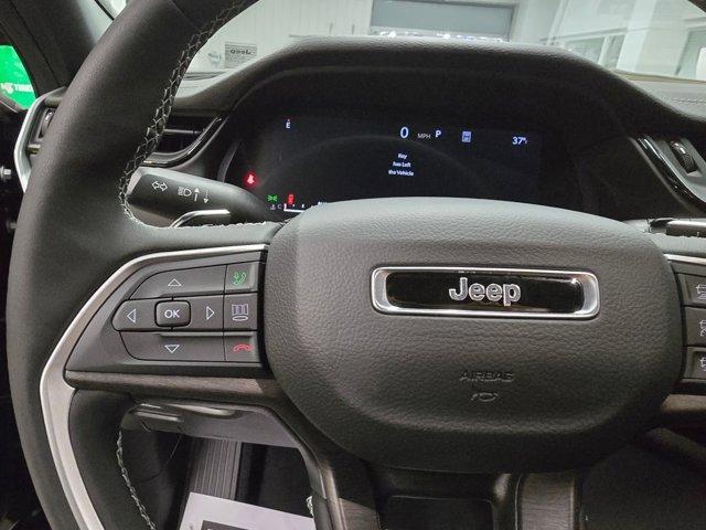 new 2026 Jeep Grand Cherokee car, priced at $42,750