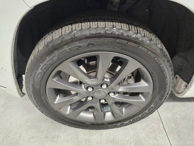 used 2018 Jeep Grand Cherokee car, priced at $21,491