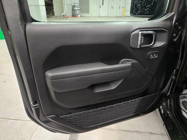 new 2026 Jeep Gladiator car, priced at $48,265