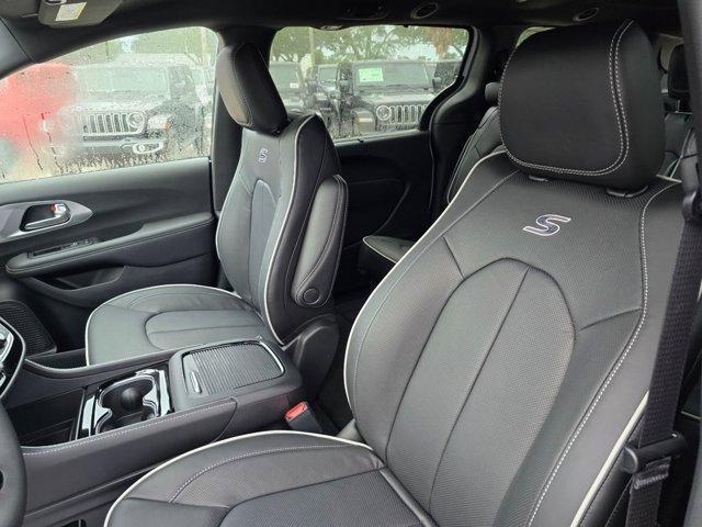 new 2026 Chrysler Pacifica car, priced at $44,760