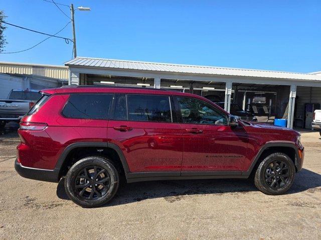 new 2025 Jeep Grand Cherokee L car, priced at $39,730