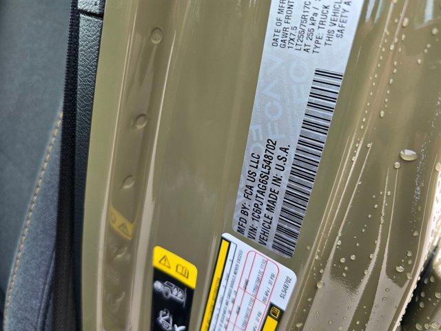 new 2025 Jeep Gladiator car, priced at $47,620