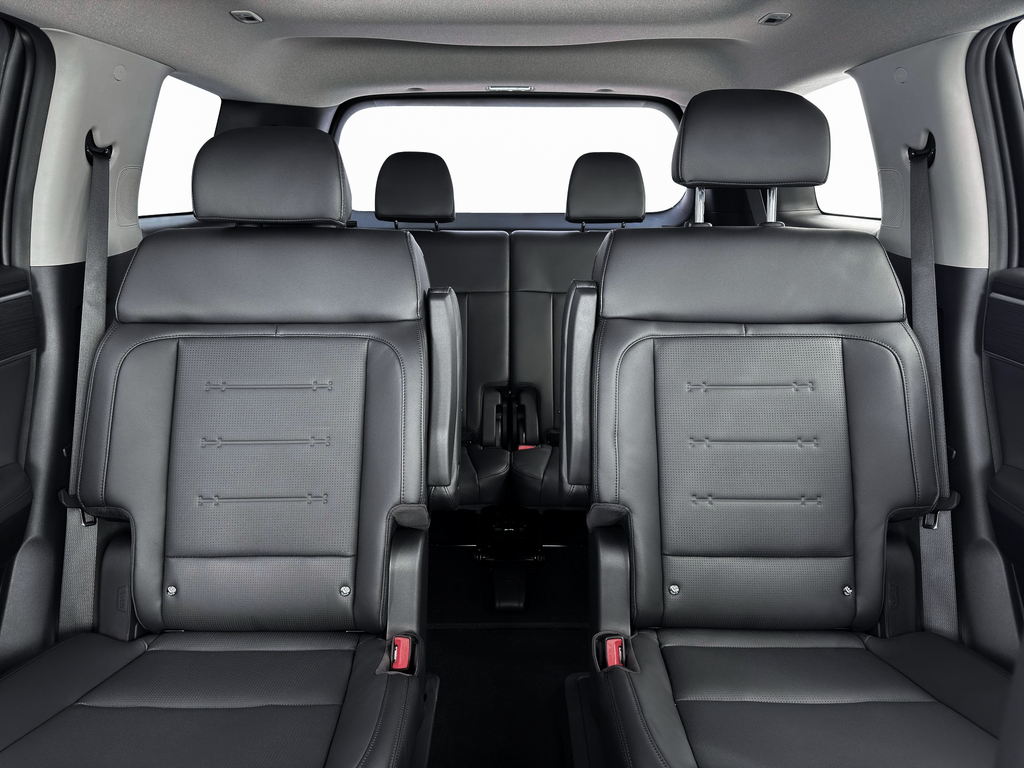 new 2026 Hyundai SANTA FE HEV car