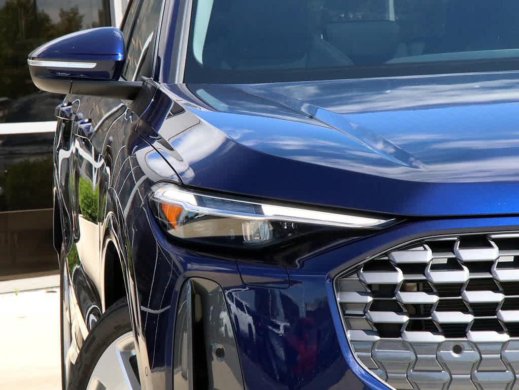 new 2025 Audi Q5 car, priced at $55,236