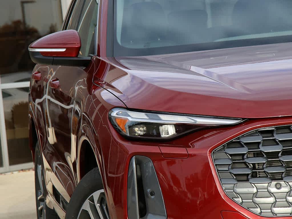 new 2025 Audi Q5 car, priced at $51,616