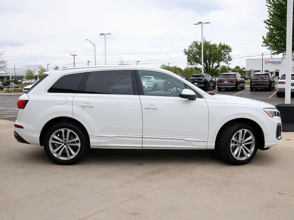 used 2025 Audi Q7 car, priced at $48,991