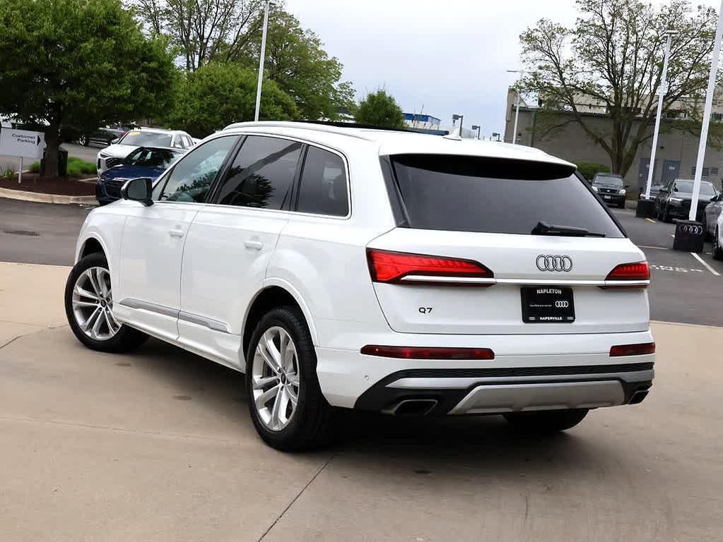 used 2025 Audi Q7 car, priced at $48,991