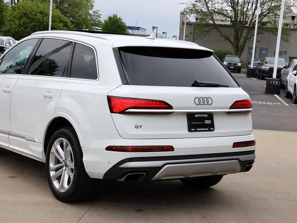 used 2025 Audi Q7 car, priced at $48,991