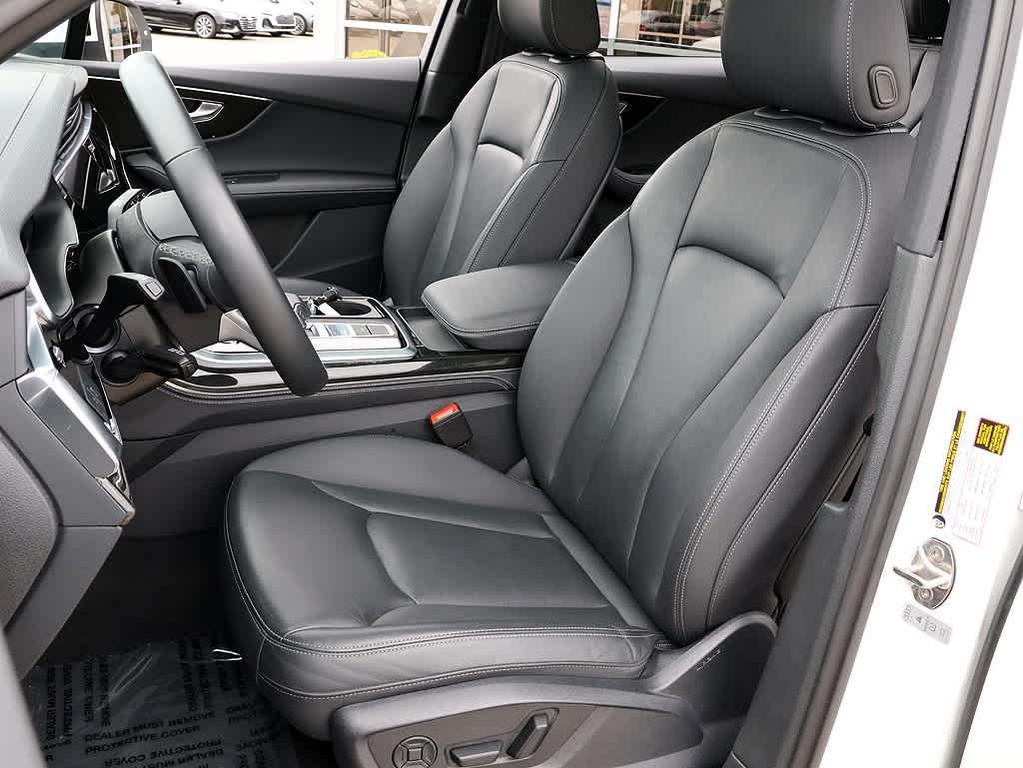 used 2025 Audi Q7 car, priced at $48,991