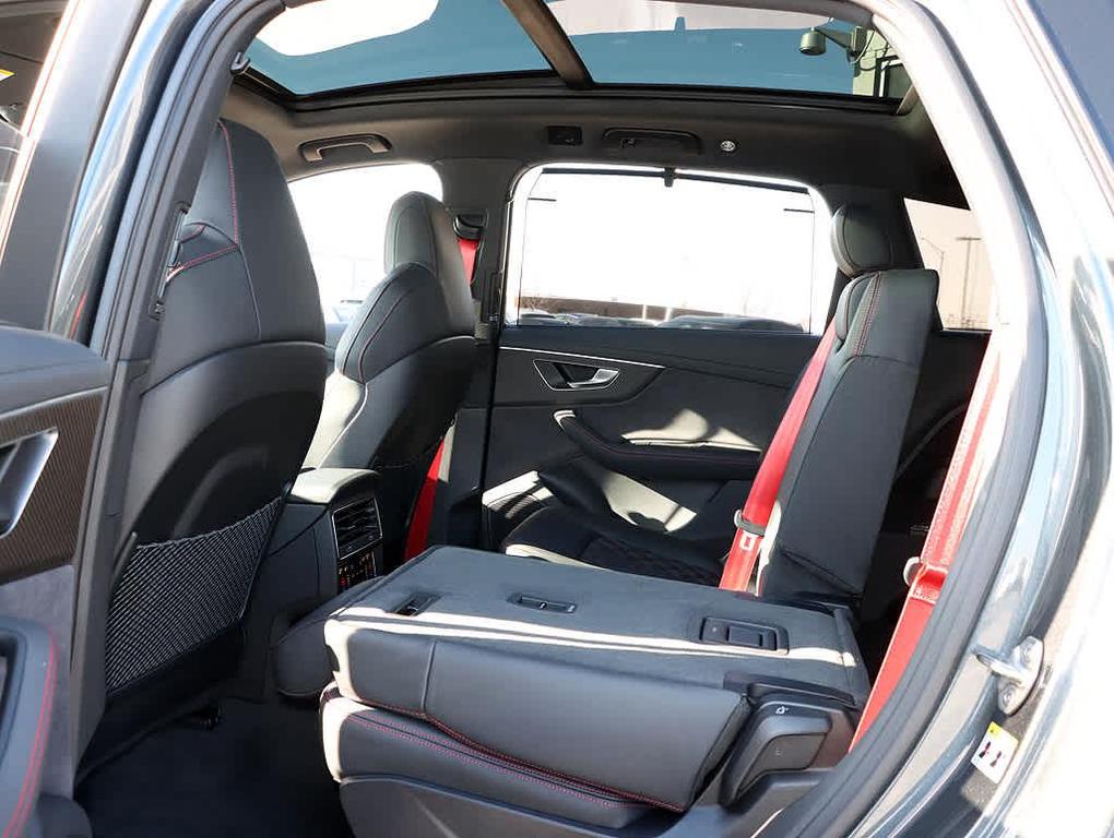 new 2026 Audi Q7 car, priced at $81,263