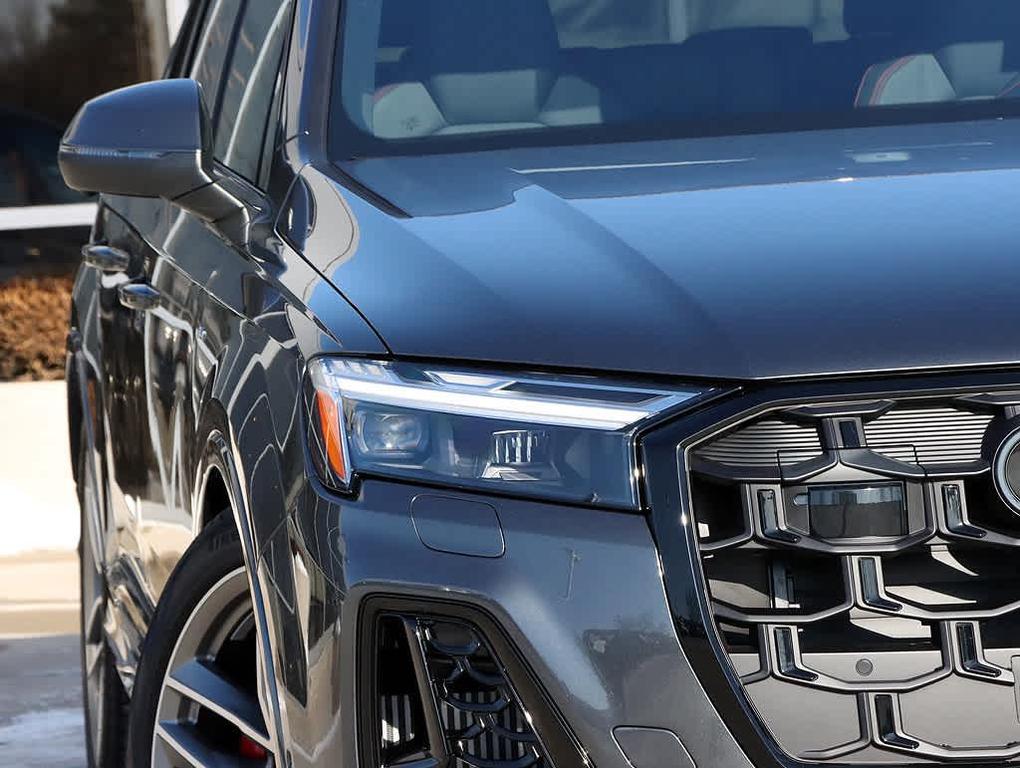 new 2026 Audi Q7 car, priced at $81,263