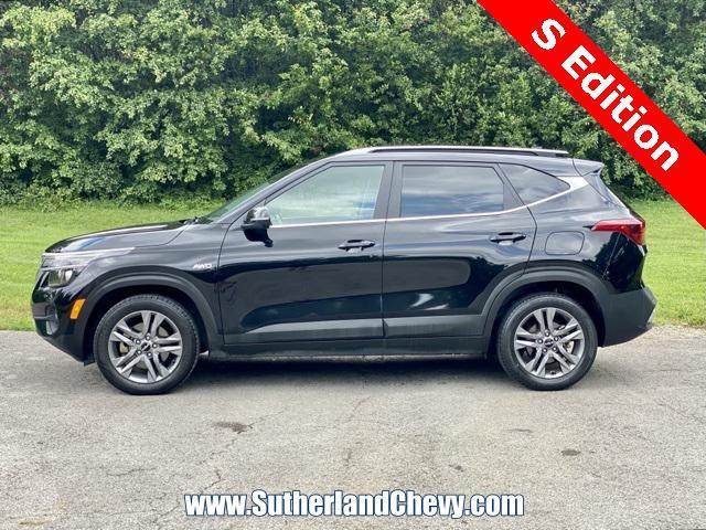 used 2023 Kia Seltos car, priced at $14,538