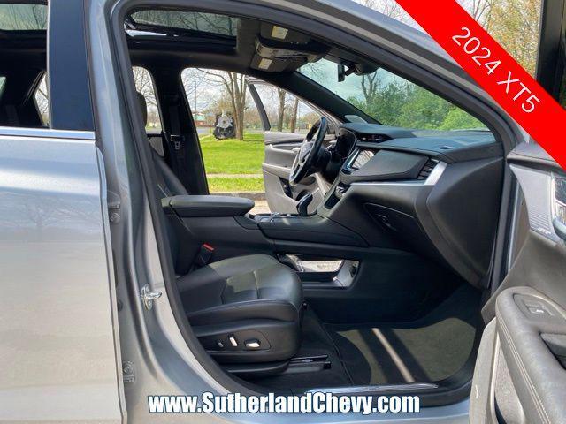 used 2024 Cadillac XT5 car, priced at $33,458