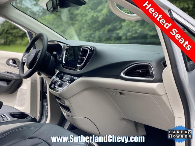 used 2024 Chrysler Pacifica car, priced at $29,998