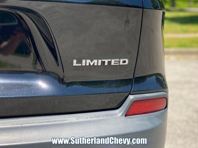used 2019 Jeep Cherokee car, priced at $13,998