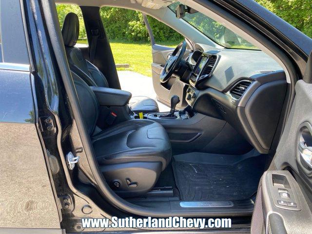 used 2019 Jeep Cherokee car, priced at $13,998