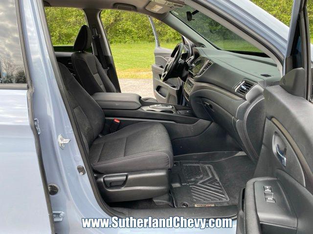 used 2024 Honda Ridgeline car, priced at $31,378