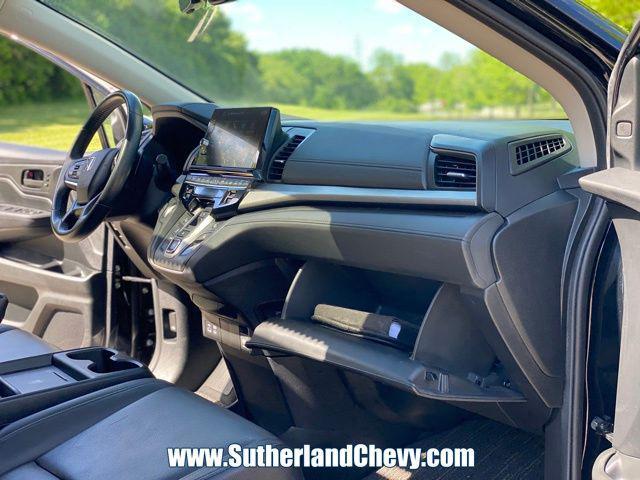 used 2025 Honda Odyssey car, priced at $34,698