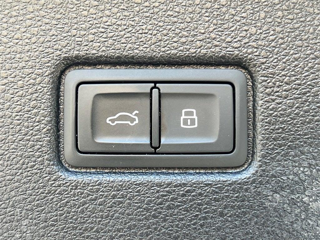 used 2019 Audi Q7 car, priced at $18,385