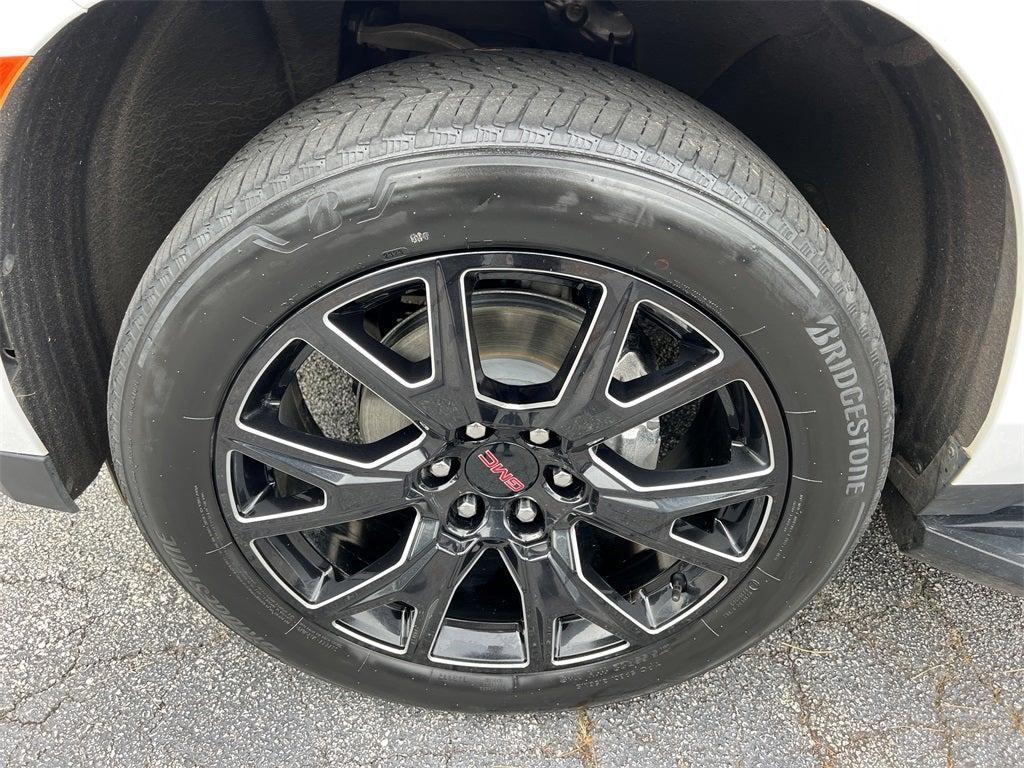 used 2023 GMC Yukon car, priced at $53,158