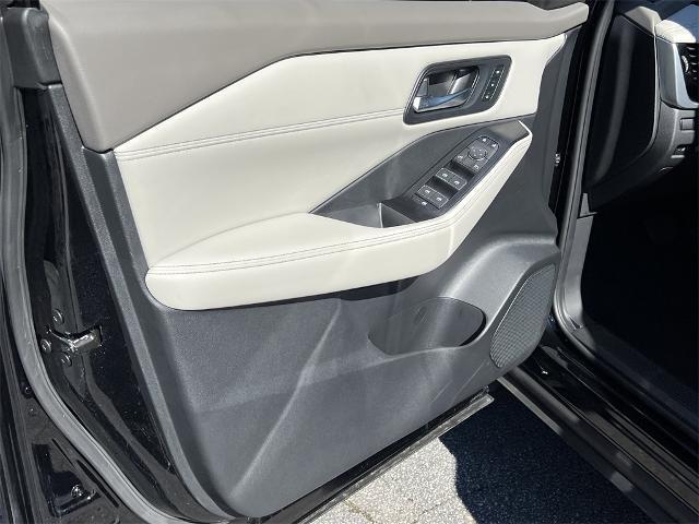 used 2024 Nissan Rogue car, priced at $25,806