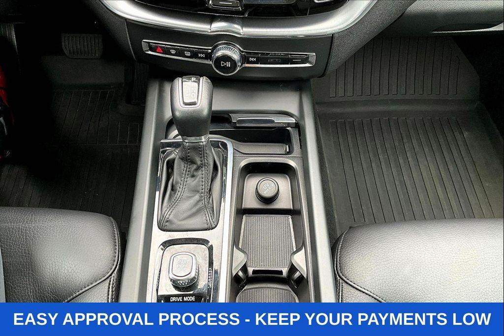 used 2021 Volvo XC60 car, priced at $19,500