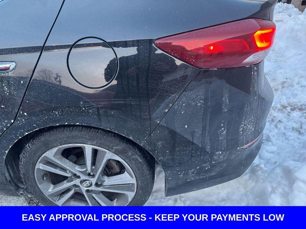 used 2017 Hyundai Elantra car