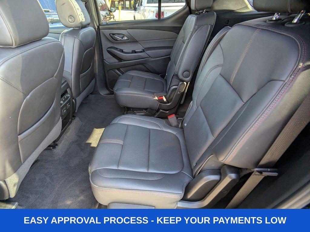 used 2023 Chevrolet Traverse car, priced at $33,000